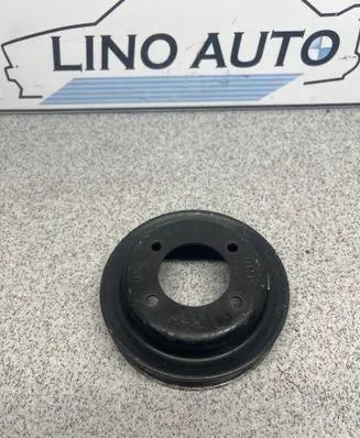 BMW 5 E39 Water pump pulley 2246129