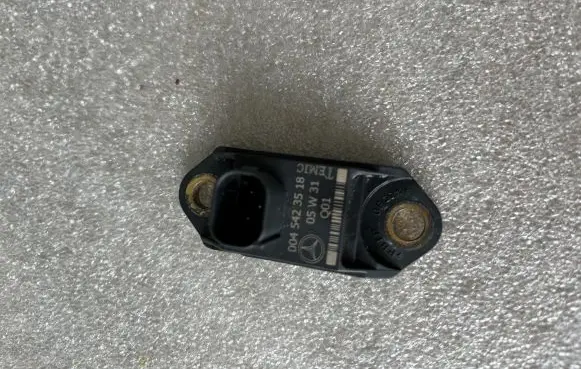 Mercedes-Benz S W221 Acceleration sensor 0045423518