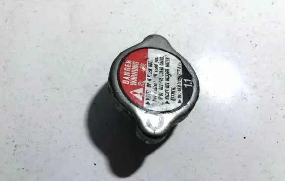 Honda Civic Coolant expansion tank/reservoir cap 