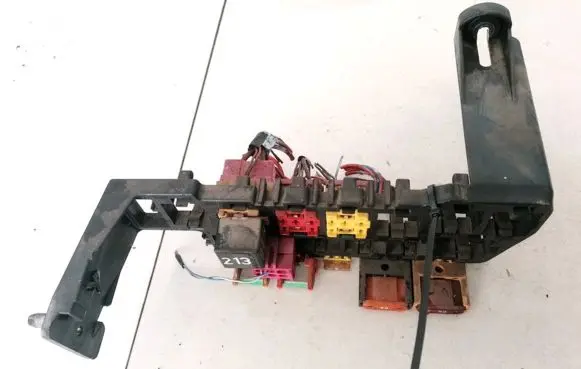 Audi A4 S4 B5 8D Fuse box set 8D1937545