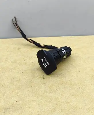 Mercedes-Benz E W212 12 V Socket (front) 0375450228