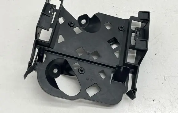 Volkswagen Jetta VII Engine control unit holder 5WA906507
