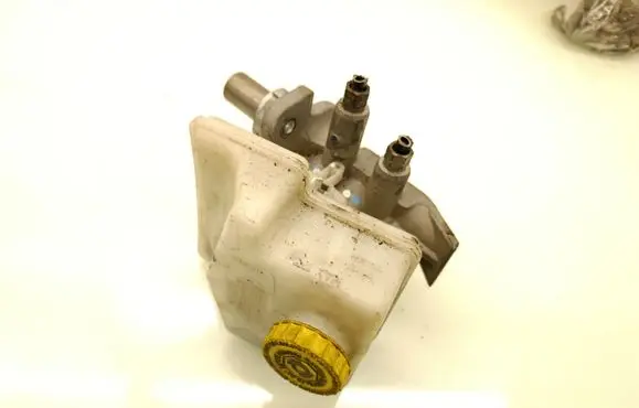 Jeep Grand Cherokee Master brake cylinder 32668087