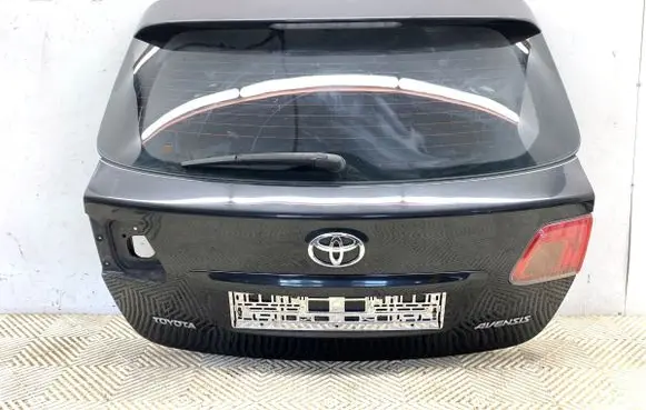 Toyota Avensis T270 Tailgate/trunk/boot lid 