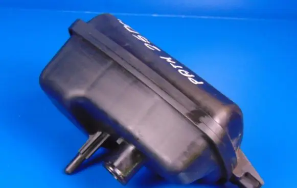 Nissan Navara D40 Intake resonator 