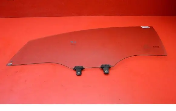 KIA Rio Front door window glass four-door
