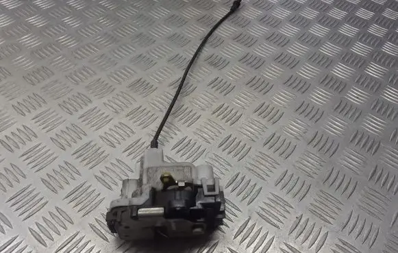 Fiat Panda II Rear door lock 46803513