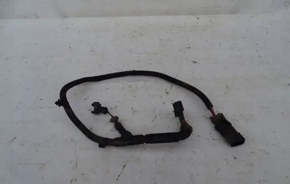 Chrysler Voyager EUR ISO radio connector P04869463AC