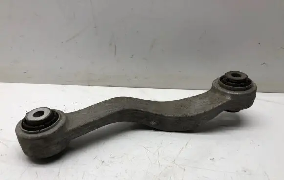 BMW 5 F10 F11 Rear upper control arm/wishbone 6082T56
