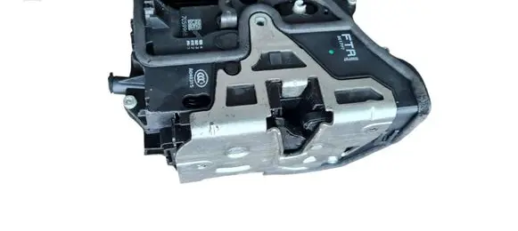 BMW 3 E90 E91 Front door lock 7059968