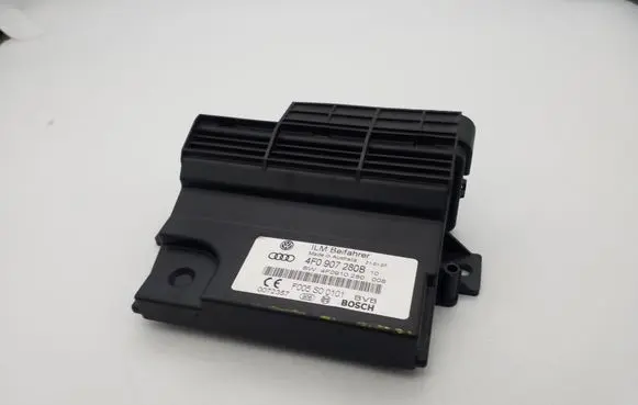 Audi Q7 4L Power management control unit 4F0907280B 4F0910280 F005S00101