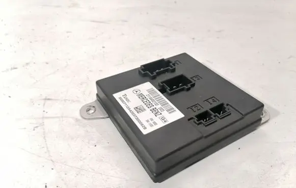 Mercedes-Benz E W211 Comfort/convenience module 2115452132