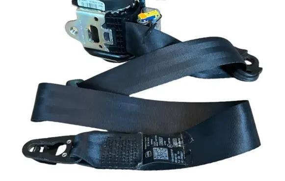Seat Exeo (3R) Front seatbelt 3R2857705 616625361 6166261