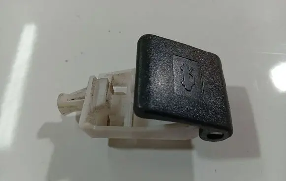 Toyota Yaris Engine bonnet (hood) release handle 