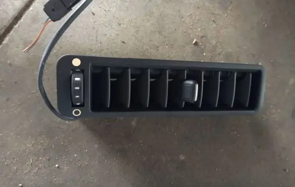Audi A8 S8 D2 4D Dashboard side air vent grill/cover trim 4D0819704K