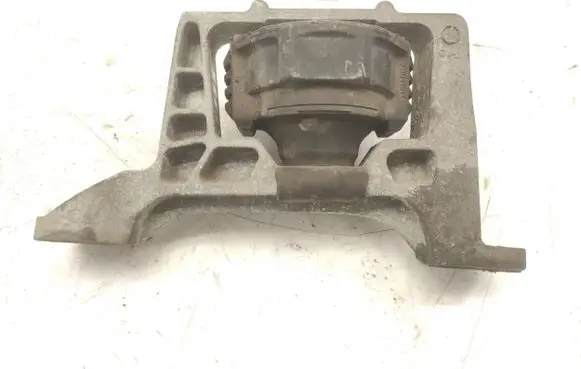 Mazda 5 Engine mount bracket 