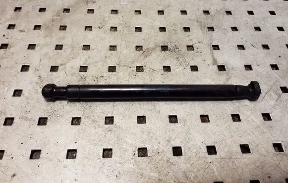 Volkswagen PASSAT B8 Tailgate/trunk strut/damper 3G5827550