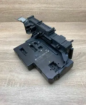 Mercedes-Benz E W212 Fuse module 2129003702 2125452832