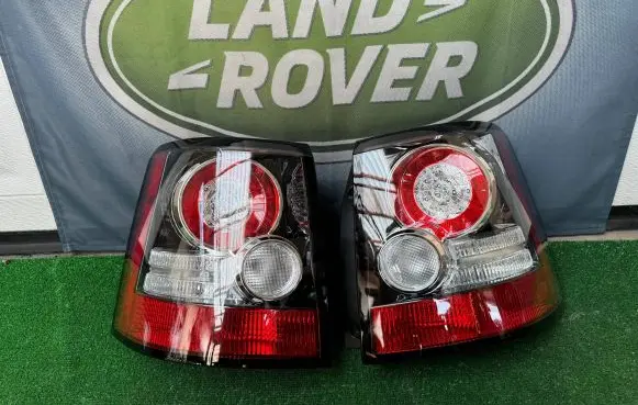 Land Rover Range Rover Sport L320 Rear/tail lights set LR043996
