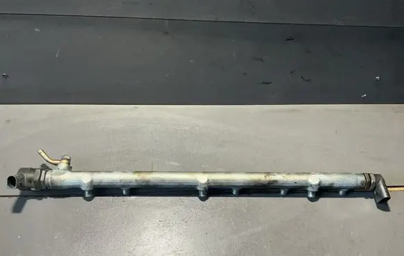 BMW 7 E65 E66 Fuel main line pipe 0445216015 7795514