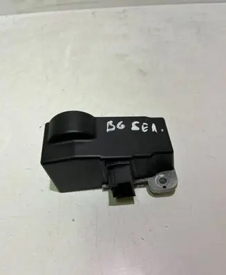 Volkswagen PASSAT B6 Steering wheel axle 3C0905861F