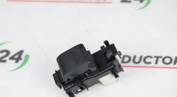 Toyota Yaris Electric window control switch