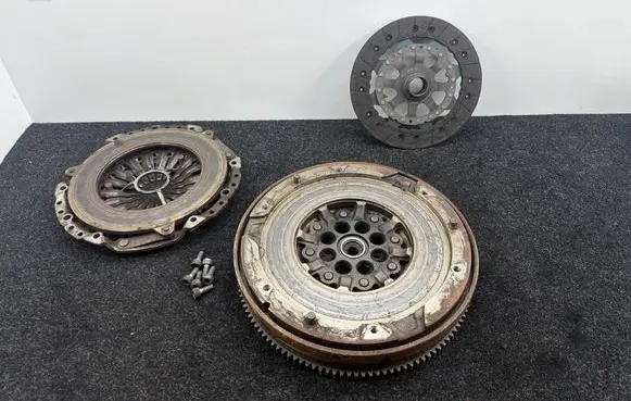 BMW 1 F20 F21 Clutch set kit 323080210 3230802