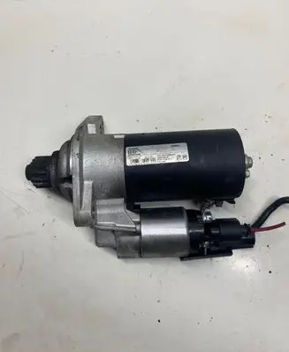 Volkswagen PASSAT B7 Starter motor 2999938 42025220 14V170KW