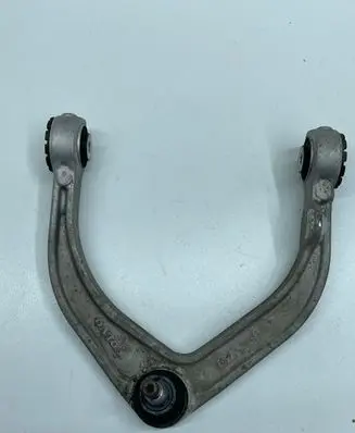Volvo XC90 Front upper control arm/wishbone 32395243