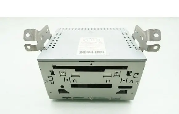 Mitsubishi Lancer VIII Radio/CD/DVD/GPS head unit 8701A277
