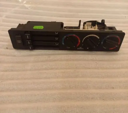BMW 5 E34 Climate control unit 8351651