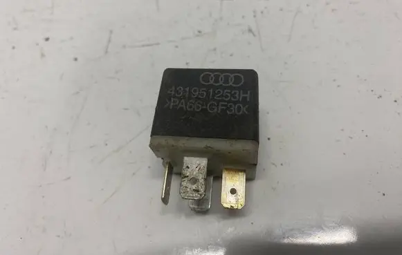 Audi A6 S6 C5 4B Other relay 431951253h