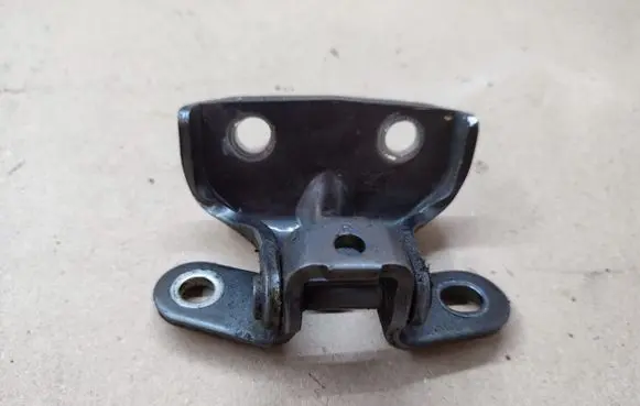 Hyundai Tucson TL Rear door upper hinge 