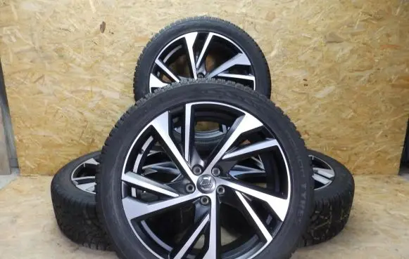 R20 alloy rim