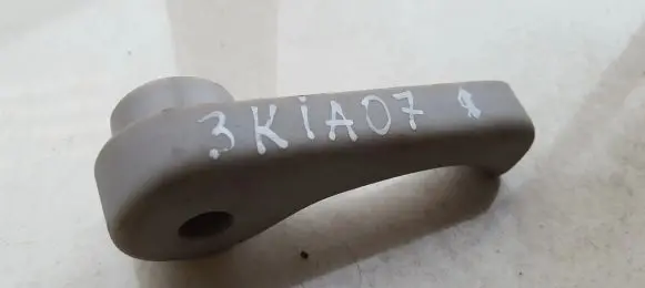 KIA Ceed Engine bonnet (hood) release handle