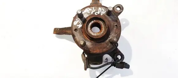 Front wheel hub