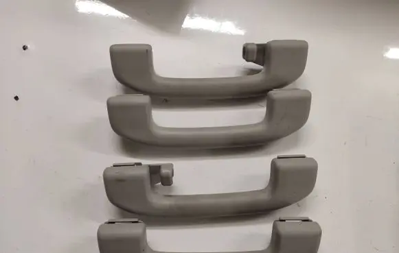 Nissan Leaf II (ZE1) Front interior roof grab handle