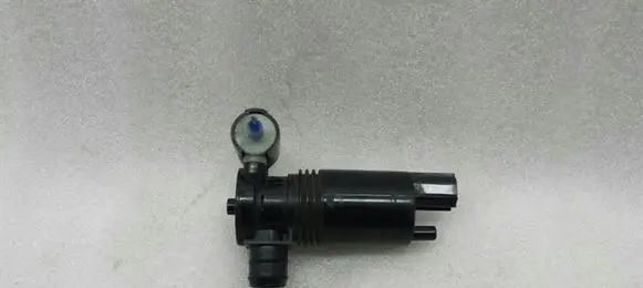 Land Rover Range Rover Sport L320 Windscreen/windshield washer pump LR013951