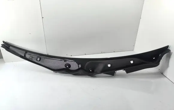 Mercedes-Benz E W212 Wiper trim A2128300013 0008298907 201010063497