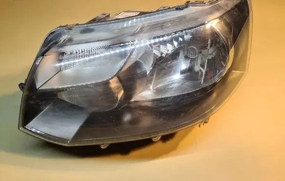 Volkswagen Transporter - Caravelle T5 Headlight/headlamp 7E1941015H
