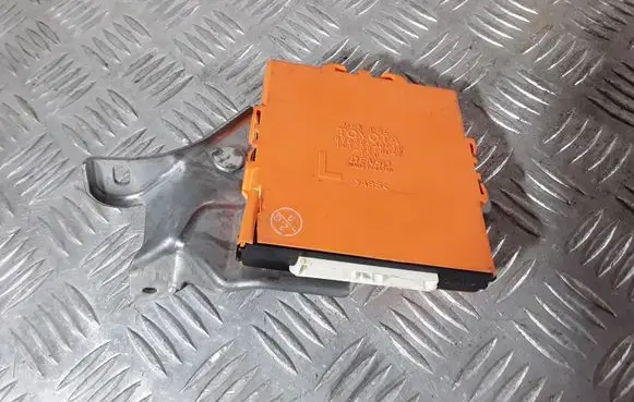 Lexus GS 300 350 430 450H ABS relay 8967030010 1012380042
