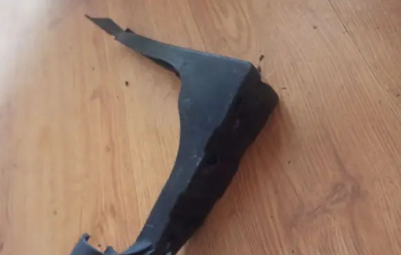 Audi A4 S4 B6 8E 8H Fender mounting bracket 8E0821138