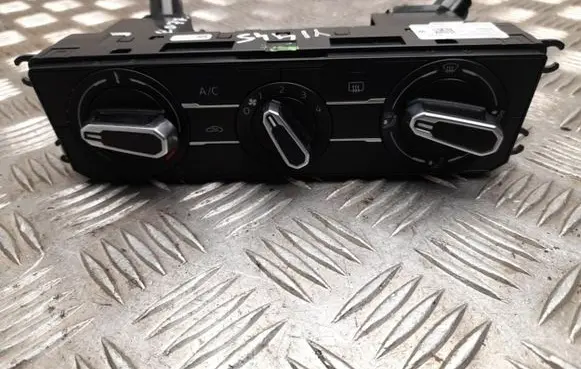 Volkswagen Polo VI Climate control unit 2G2820045D