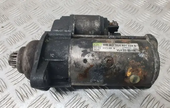 Skoda Fabia Mk1 (6Y) Starter motor 02A911024B