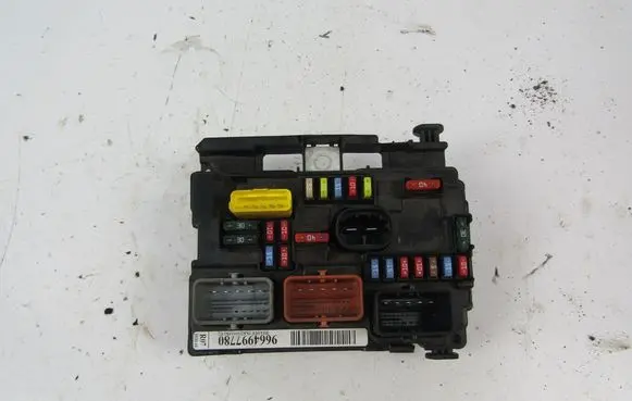 Peugeot 207 CC Fuse box set 9664997780