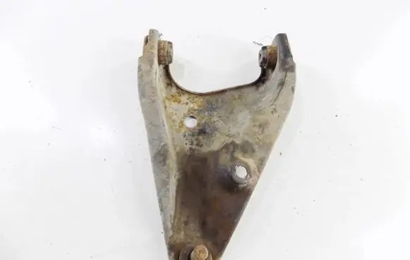 Dacia Sandero Front lower control arm/wishbone