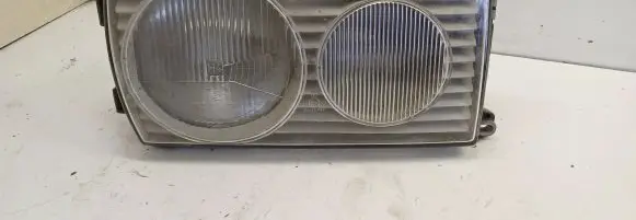 Mercedes-Benz W123 Headlight/headlamp 117779B1