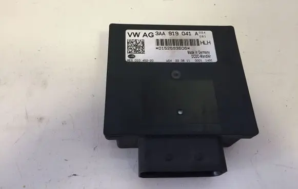 Volkswagen Golf VI Power management control unit 3AA919041A