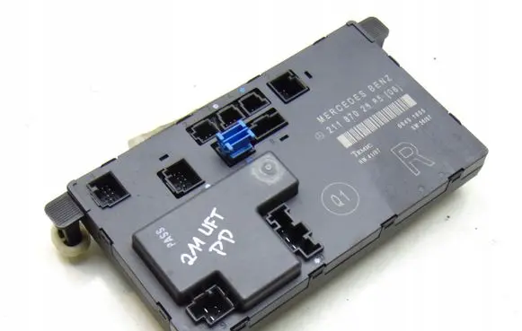 Mercedes-Benz E W211 Door control unit/module 2118702885