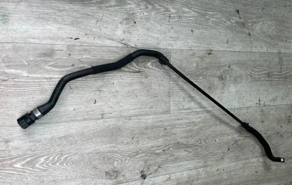 BMW X1 E84 Coolant pipe/hose 17127565